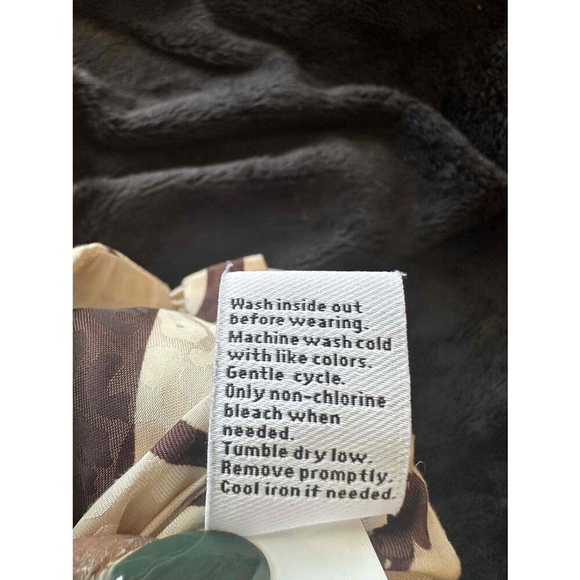 Nine West Woman Brown Abstract Print Crew Neck Smocked Blouse Lg Office Business - Picture 15 of 16